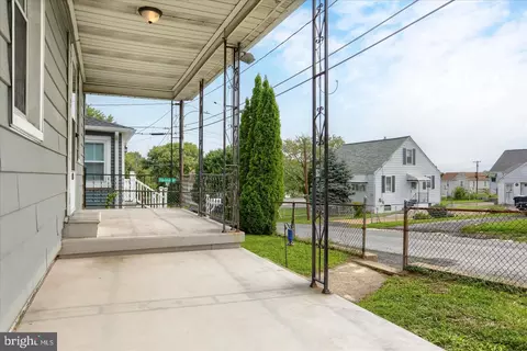 Exterior - 7606 Avondale Ave, Baltimore, MD 21224 photo 7 of 10