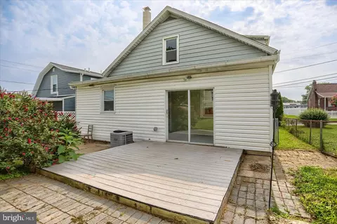 Exterior - 7606 Avondale Ave, Baltimore, MD 21224 photo 4 of 10