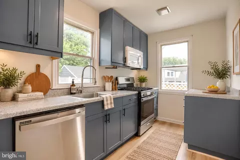 Kitchen - 7606 Avondale Ave, Baltimore, MD 21224 photo 1 of 2