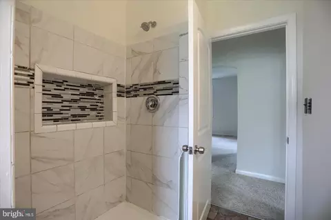 Entry Way - 7606 Avondale Ave, Baltimore, MD 21224 photo 3 of 3