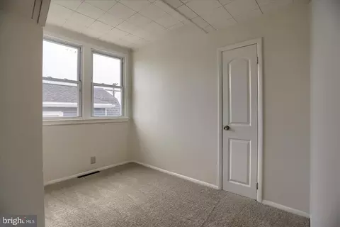 Bedroom - 7606 Avondale Ave, Baltimore, MD 21224 photo 6 of 10