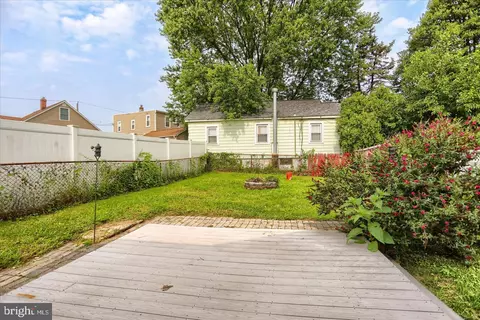 Exterior - 7606 Avondale Ave, Baltimore, MD 21224 photo 6 of 10