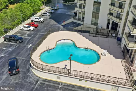 Exterior - 205 E Joppa Rd #1604, Towson, MD 21286 photo 2 of 2