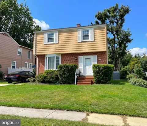 2021 Norhurst Way N, Catonsville, MD 21228