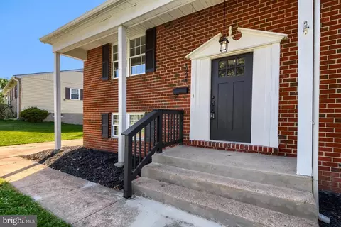 1324 Pleasant Valley Dr, Catonsville, MD 21228