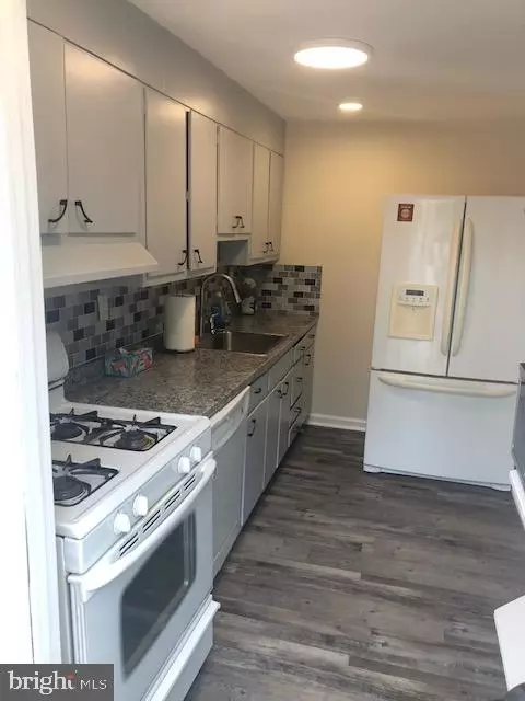 Kitchen - 3301 Ryerson Cir, Halethorpe, MD 21227 photo 1 of 2