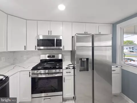 Kitchen - 3233 Kessler Rd, Halethorpe, MD 21227 photo 4 of 4