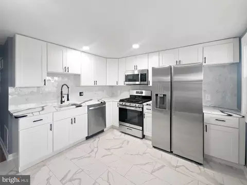 Kitchen - 3233 Kessler Rd, Halethorpe, MD 21227 photo 2 of 4