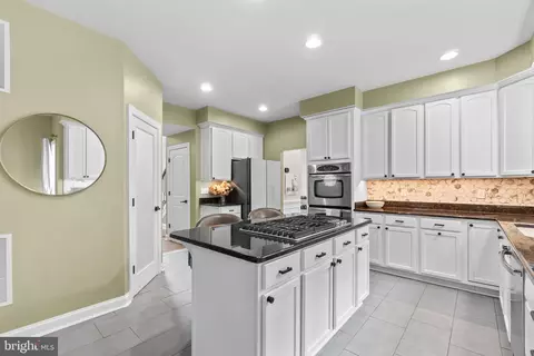 Kitchen - 809 Castlebridge Ct, Monkton, MD 21111 photo 2 of 3