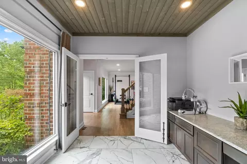 Entry Way - 809 Castlebridge Ct, Monkton, MD 21111 photo 1 of 2