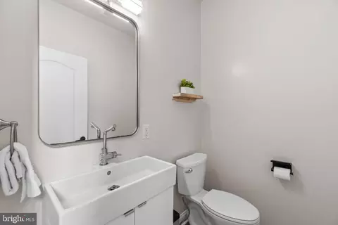 Bath - 809 Castlebridge Ct, Monkton, MD 21111 photo 1 of 5