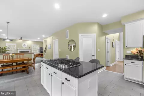 Kitchen - 809 Castlebridge Ct, Monkton, MD 21111 photo 1 of 3