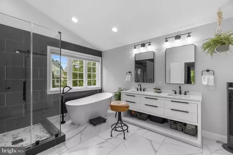 Bath - 809 Castlebridge Ct, Monkton, MD 21111 photo 2 of 5