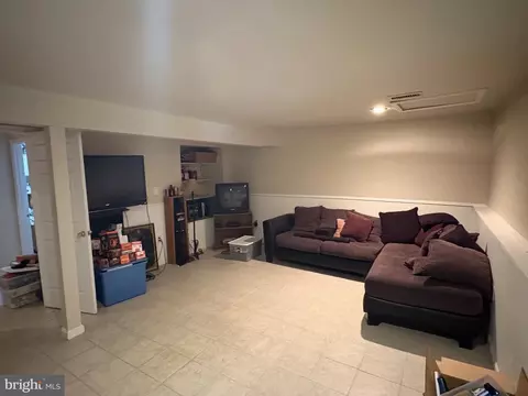 Living - 37 Cavan Grn, Nottingham, MD 21236 photo 2 of 2
