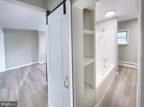 Entry Way - 7213 N Point Rd, Sparrows Point, MD 21219 photo 10 of 14