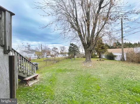 Exterior - 7213 N Point Rd, Sparrows Point, MD 21219 photo 7 of 11