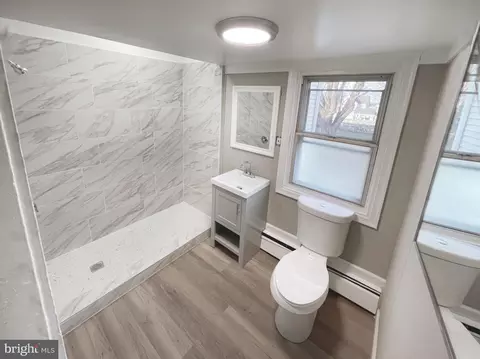 Bath - 7213 N Point Rd, Sparrows Point, MD 21219 photo 1 of 1