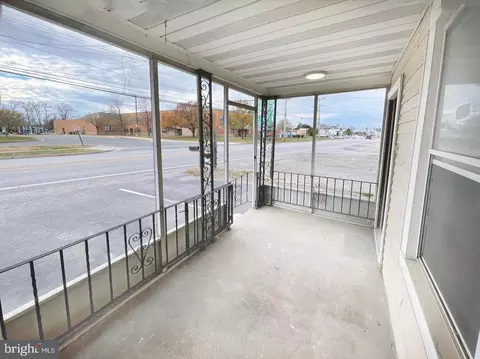 Exterior - 7213 N Point Rd, Sparrows Point, MD 21219 photo 4 of 11