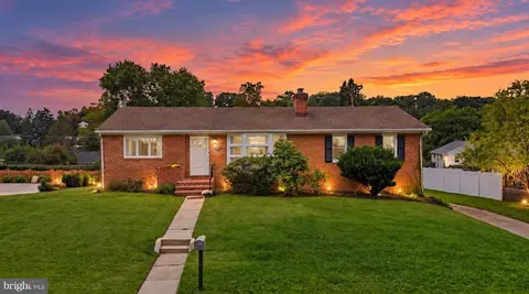 105 Martingale Rd, Lutherville Timonium, MD 21093