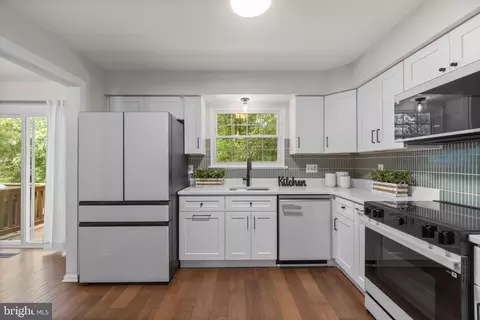 52 Abbey Bridge Ct, Lutherville Timonium, MD 21093