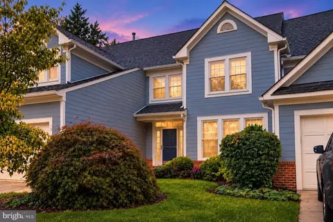 9 Hay Pasture Ct, Catonsville, MD 21228