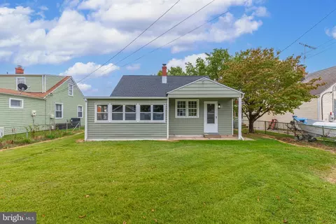 Exterior - 8202 Longpoint Rd, Dundalk, MD 21222 photo 9 of 13