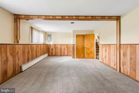 Living - 1111 Raven Dr, Halethorpe, MD 21227 photo 1 of 6