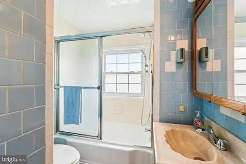 Bath - 1111 Raven Dr, Halethorpe, MD 21227 photo 1 of 3