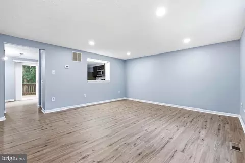 Living - 2013 Cedar Barn Way, Windsor Mill, MD 21244 photo 4 of 5
