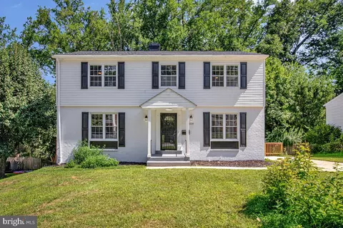 1224 Pleasant Valley Dr, Catonsville, MD 21228