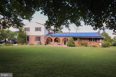 5400 13 Mile Ln, White Marsh, MD 21162