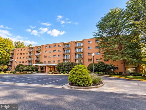 7203 Rockland Hills Dr #304, Baltimore, MD 21209