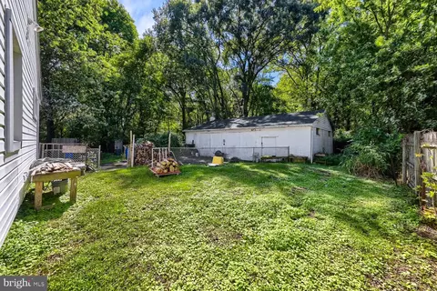Exterior - 300 Bourque Rd, Middle River, MD 21220 photo 8 of 9