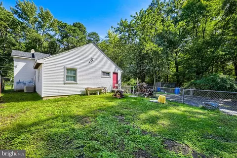 Exterior - 300 Bourque Rd, Middle River, MD 21220 photo 4 of 9