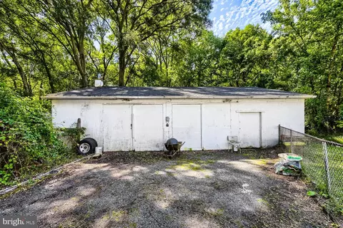 Exterior - 300 Bourque Rd, Middle River, MD 21220 photo 5 of 9