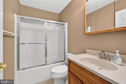 Bath - 2806 11th St, Sparrows Point, MD 21219 photo 1 of 1