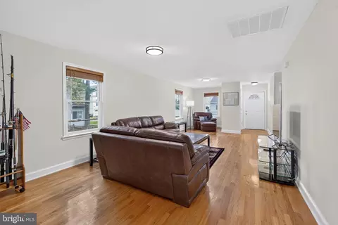 Entry Way - 2806 11th St, Sparrows Point, MD 21219 photo 1 of 1