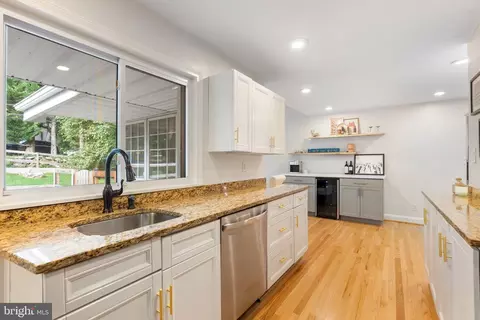 Kitchen - 1206 Culvert Rd, Towson, MD 21286 photo 2 of 3