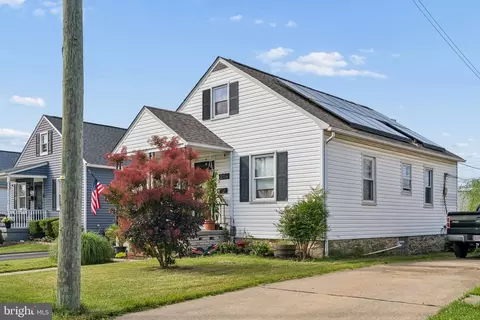 2716 Maple Ave, Parkville, MD 21234