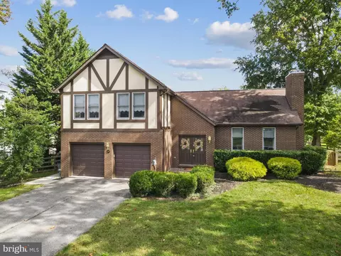 116 N 116 N Beaumont Ave, Catonsville, MD 21228