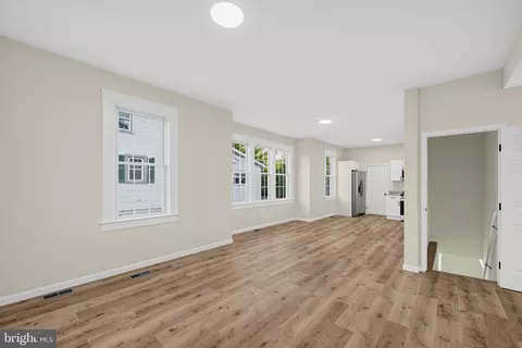 Living - 5715 1st Ave, Halethorpe, MD 21227 photo 2 of 3