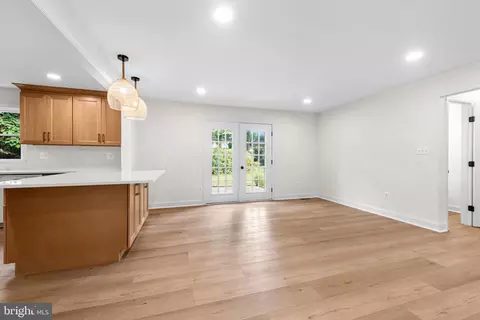 Living - 14004 Manor Rd, Phoenix, MD 21131 photo 7 of 9