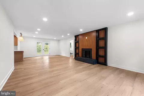 Living - 14004 Manor Rd, Phoenix, MD 21131 photo 3 of 9