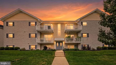 9 Warren Lodge Ct #1-A, Cockeysville, MD 21030