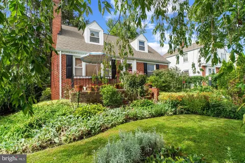 120 Hawthorne Ave, Pikesville, MD 21208