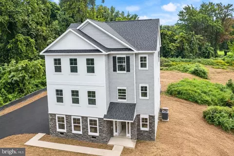 Exterior - 721 Nollmeyer Rd, Middle River, MD 21220 photo 5 of 8