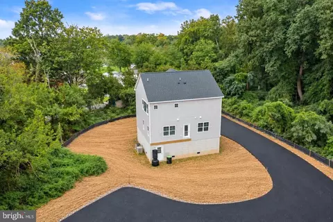 Exterior - 721 Nollmeyer Rd, Middle River, MD 21220 photo 7 of 8