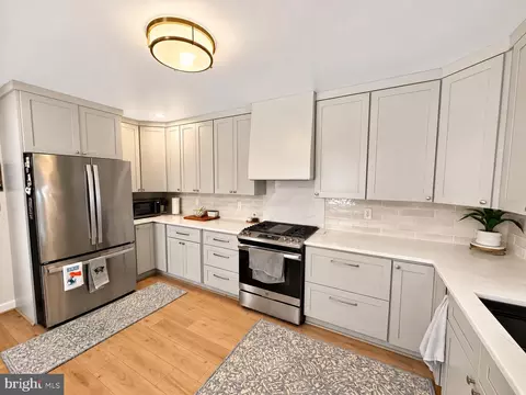 Kitchen - 3690 Galloway Rd, Middle River, MD 21220 photo 4 of 15