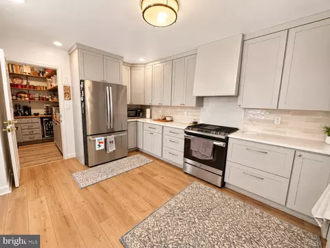 Kitchen - 3690 Galloway Rd, Middle River, MD 21220 photo 3 of 15