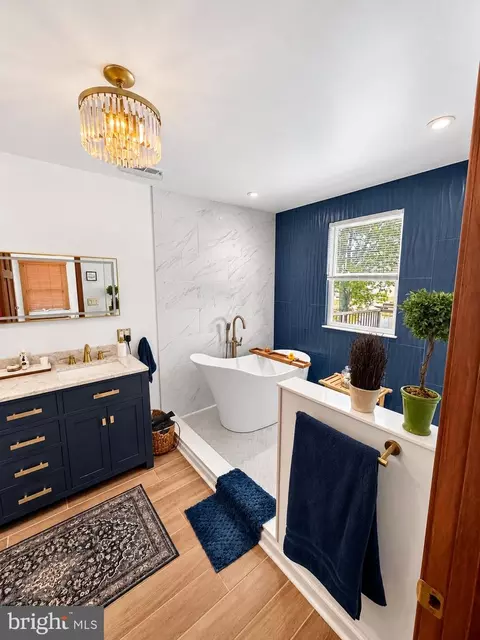 Bath - 3690 Galloway Rd, Middle River, MD 21220 photo 6 of 10